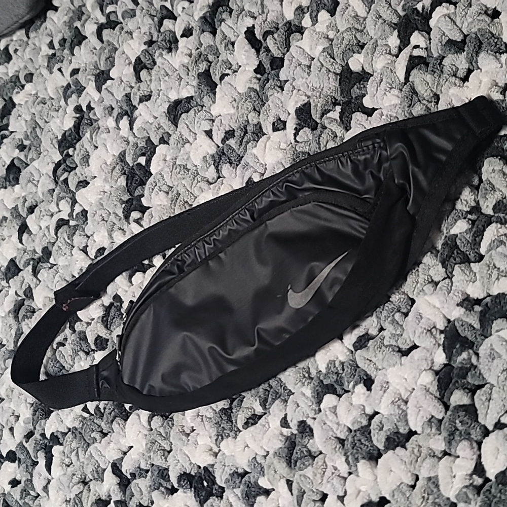 Nike pouch
